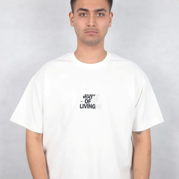 تیشرت Living Nike